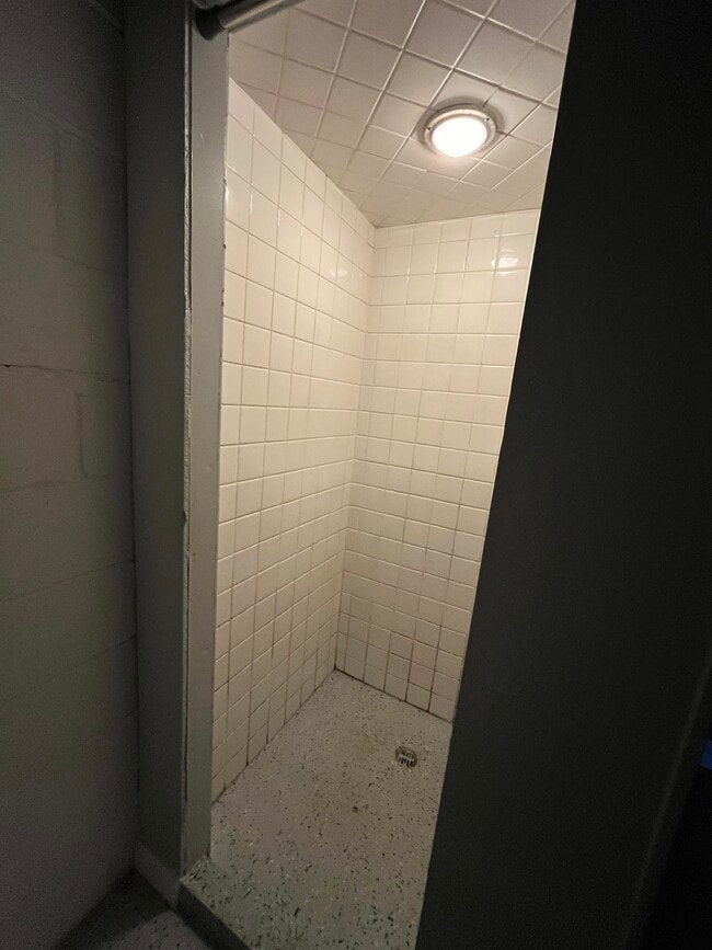 Building Photo - 152 Perry Pl