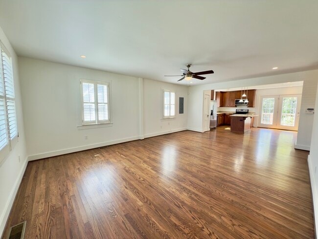 Building Photo - 1227 Old Hickory Blvd