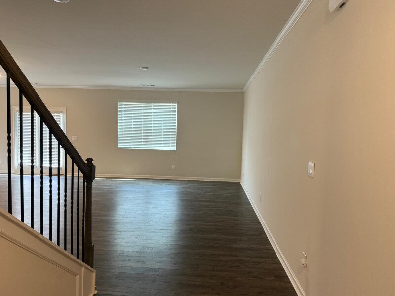 Building Photo - 5135 Tulip Sq