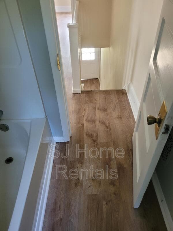 Building Photo - 302 Delaware Ave