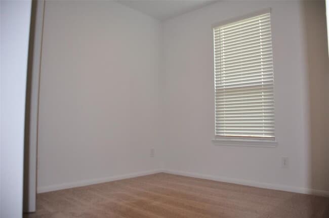 Building Photo - 10614 Cashew Run Ln