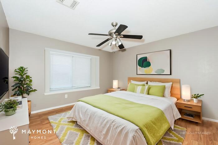 Building Photo - 6406 Mercedes Dr