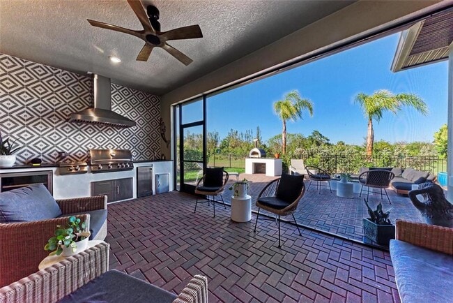 Building Photo - 2322 5th St E