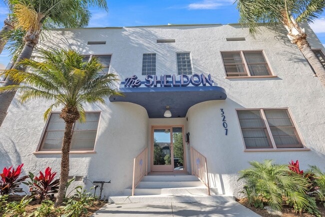 Primary Photo - Newly Renovated Studio on 2nd Street- Just steps to Alamitos Beach!