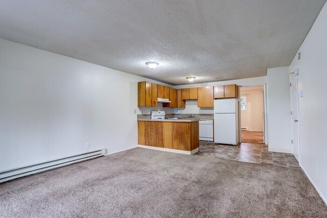 Building Photo - READY FOR YOU!! - Spacious upper 1 bedroom...