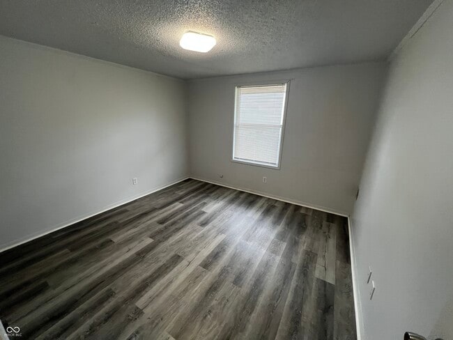 Building Photo - 2000 Indianapolis Rd