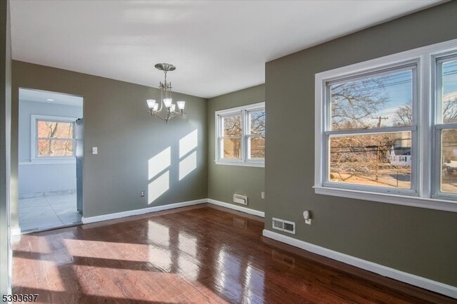 Building Photo - 301 Riverview Rd