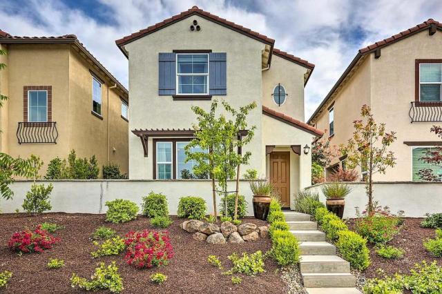 Building Photo - 3 bedroom in Roseville CA 95747