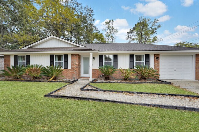 Building Photo - 1023 Brittlewood Dr