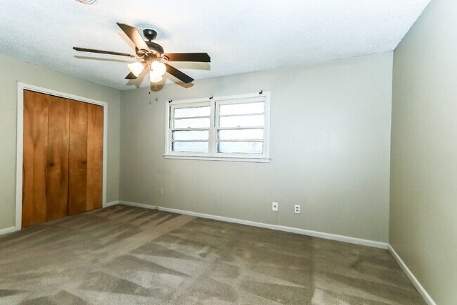 Building Photo - Beautiful 3 Bedroom Home in Central Lubbock