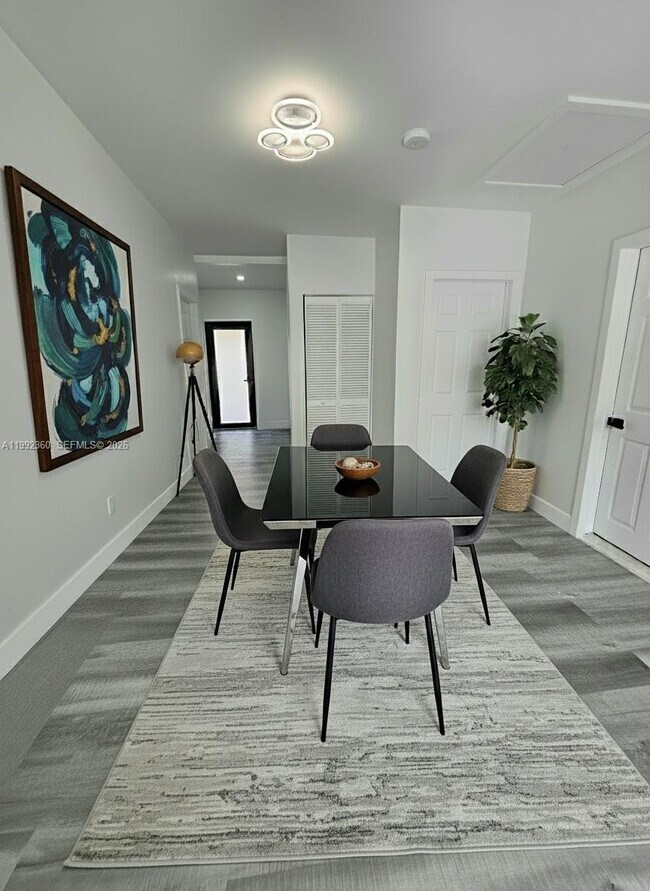 Building Photo - 2160 NW 30th St