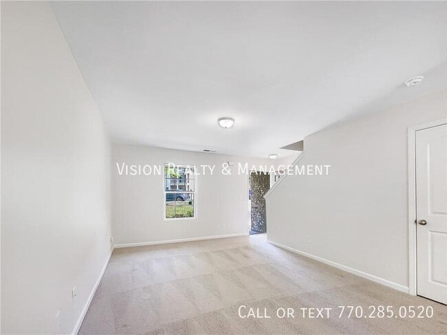 Building Photo - 745 Dot Dr