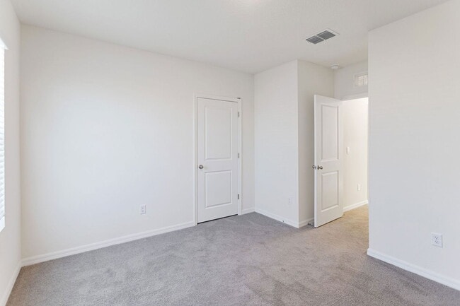 Building Photo - 5557 Birch River Trl