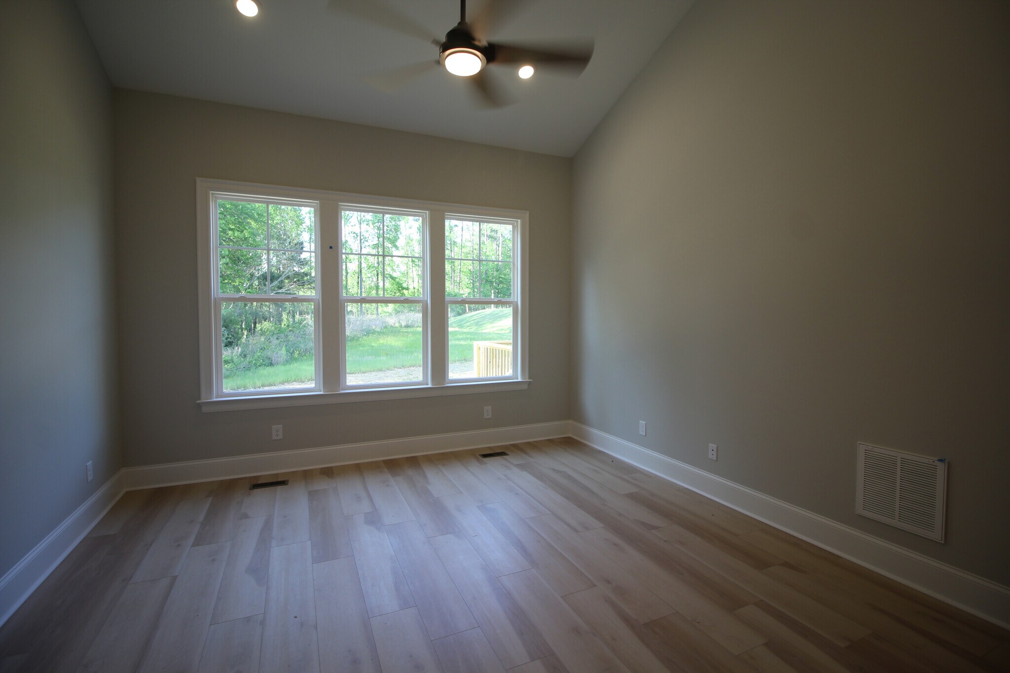 Building Photo - Room in House on Phelps West Rd