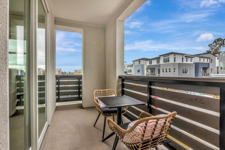 Balcony - 3001 Ivory Ter