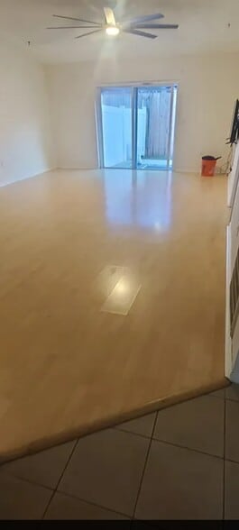 living room - 650 E Warren Ave