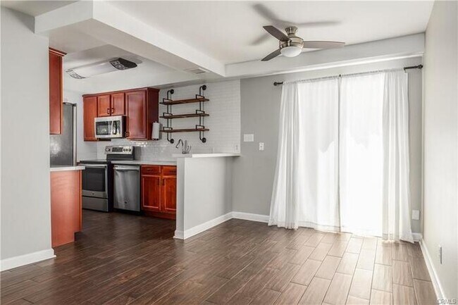 Building Photo - 1828 Rosebrook Ln