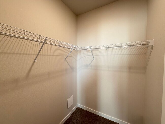 Building Photo - Brand New Foxtail Rancher