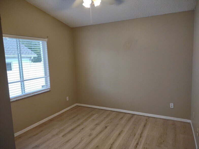 Building Photo - 349 N Turkey Pine Loop