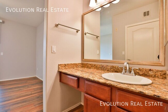 Building Photo - 2134 E Broadway Rd