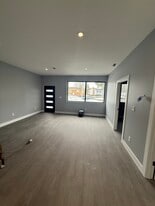 Building Photo - 116 Main St