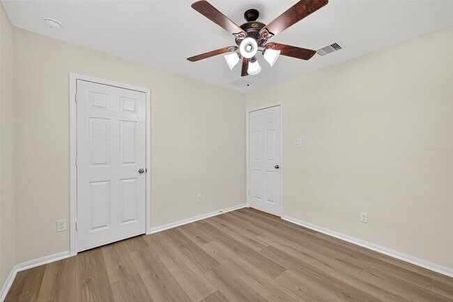 Building Photo - 22202 Thresher Ct