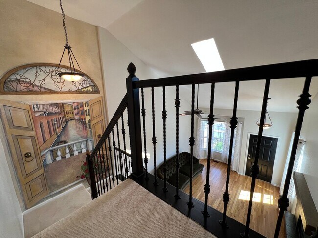 Building Photo - Splendid Townhome in Castle Pines