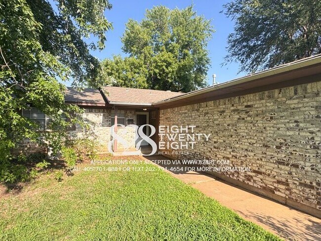 Building Photo - $200 OFF 1st MONTH'S RENT! 3 BED/2 BATH SINGLE FAMILY HOME IN MWC!