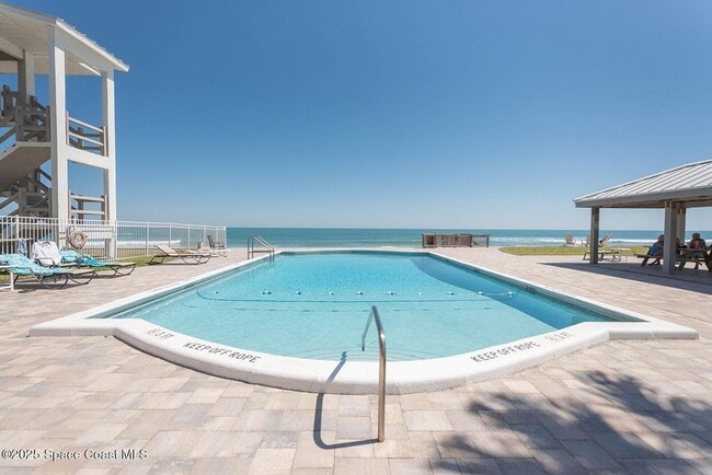 Building Photo - Furnished and Available April 6th 2026