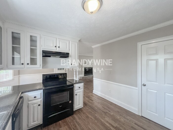 Building Photo - 916 S Deshon Rd