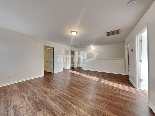 Building Photo - 3005 Peacher Ct