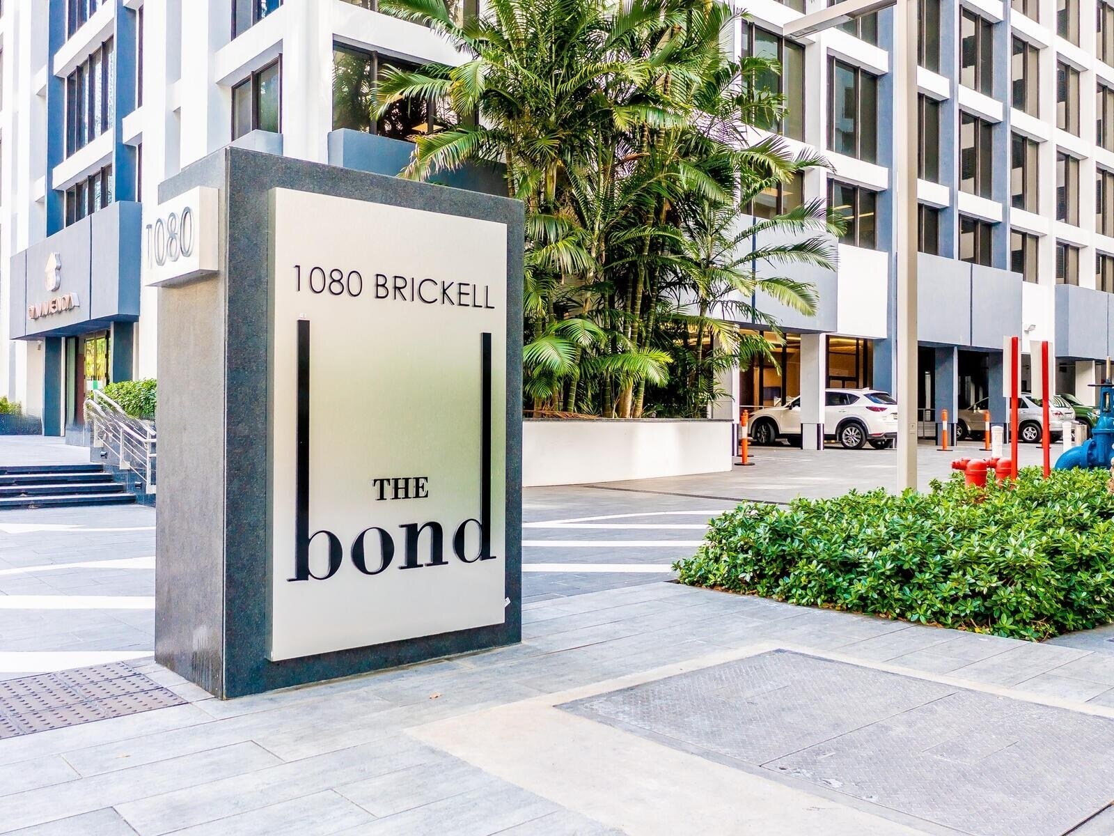 Building Photo - 1080 Brickell Ave