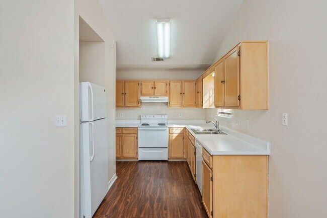 Building Photo - 423 Northview Ln