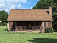 Building Photo - 922 Cool Springs Rd