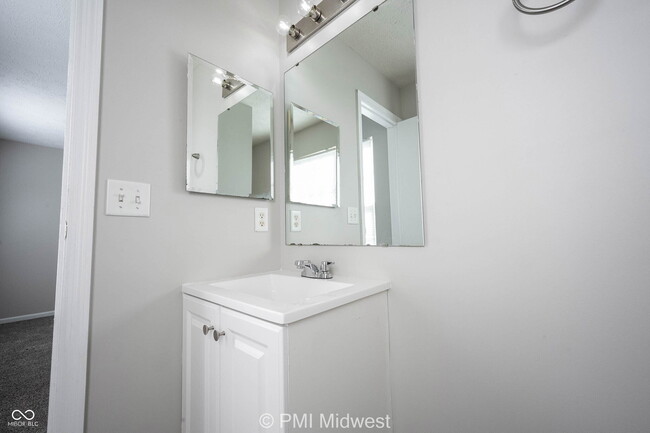 Building Photo - 6106 Pillory Dr