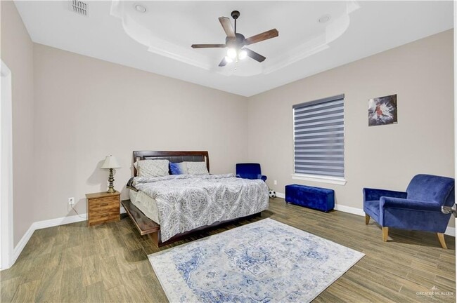 Building Photo - 33 Colvin Ave