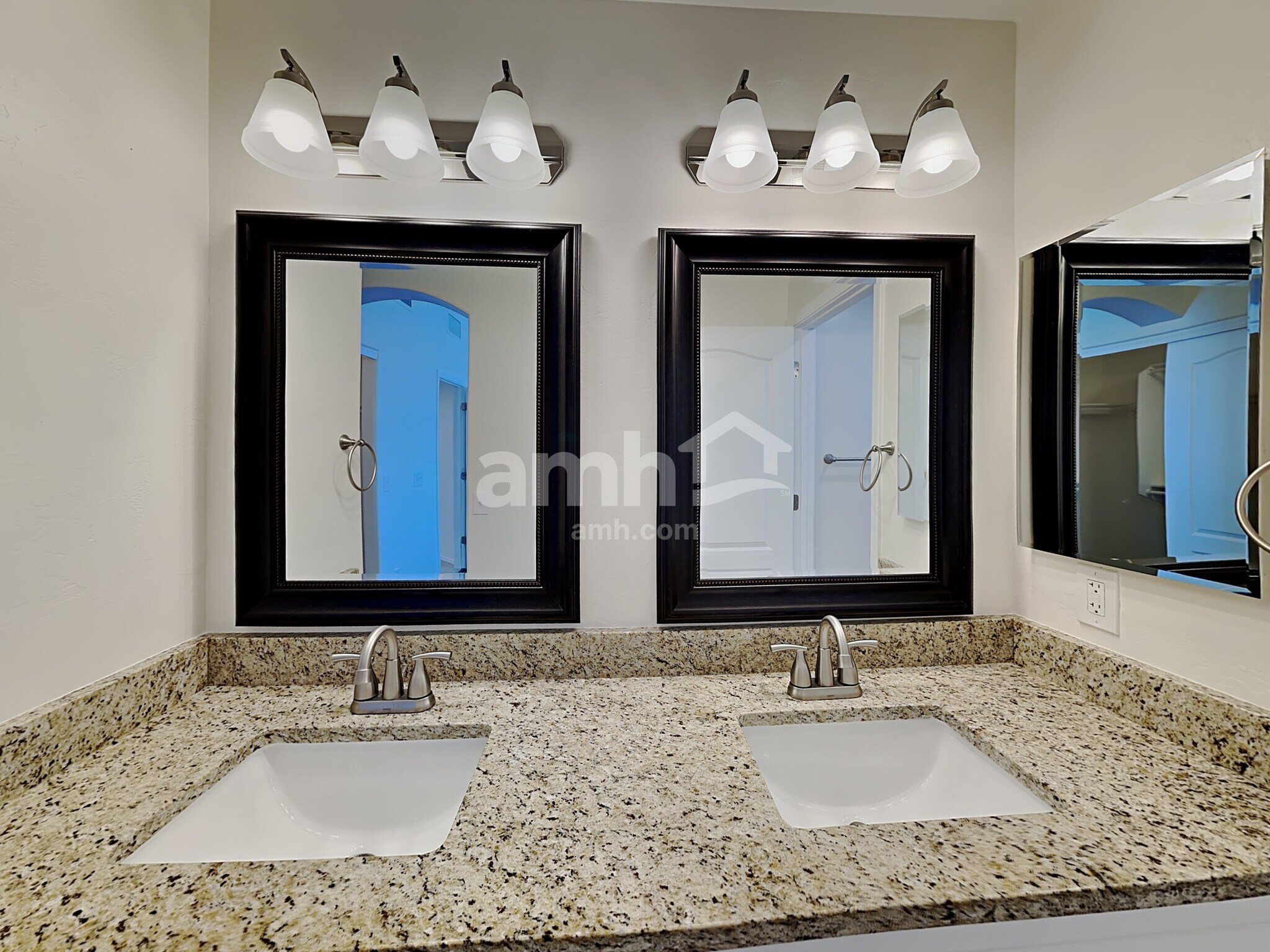 Building Photo - 10466 S Drifter Ranch Pl