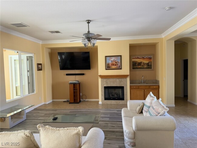 Building Photo - 7163 Adobe Falls Ct