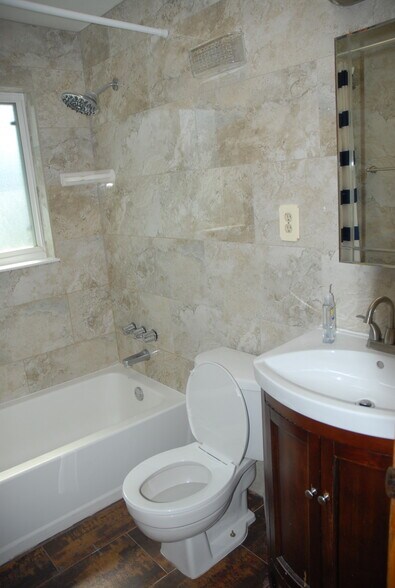 Building Photo - 9659 Covey Ct