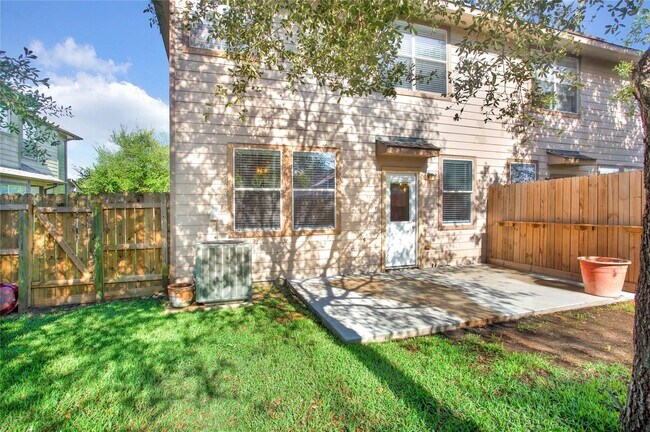 Building Photo - 326 Brandy Ridge Ln