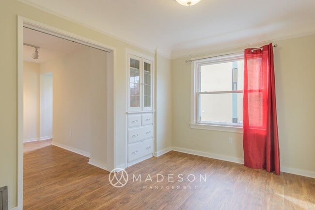 Building Photo - Charming First Hill Single Family House wi...