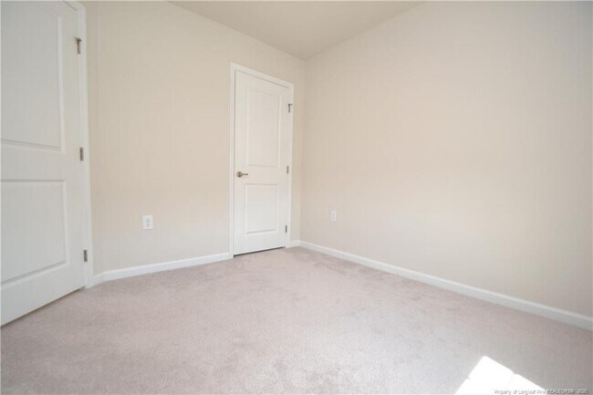Building Photo - 1006 Romeria Dr