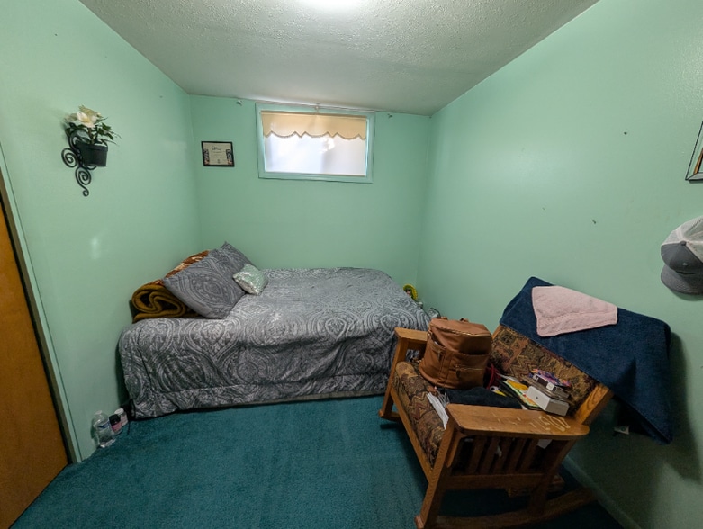 Building Photo - 2660 Central Ave