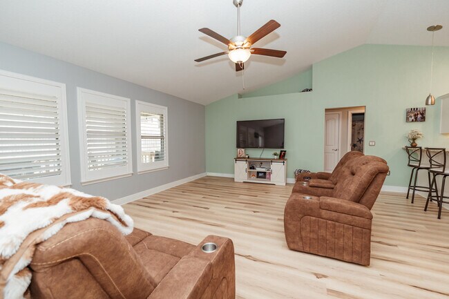 Building Photo - 2200 Jernigan Dr