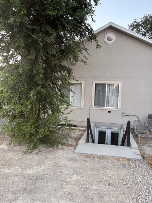 Building Photo - 6221 S 700 W