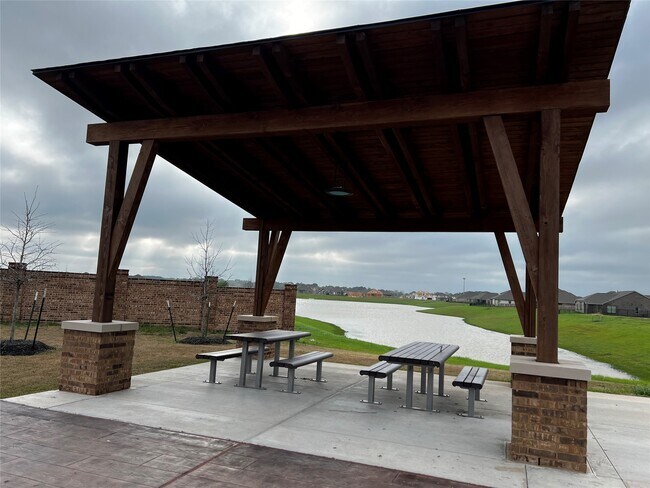 Building Photo - 3003 Lago Costa Dr