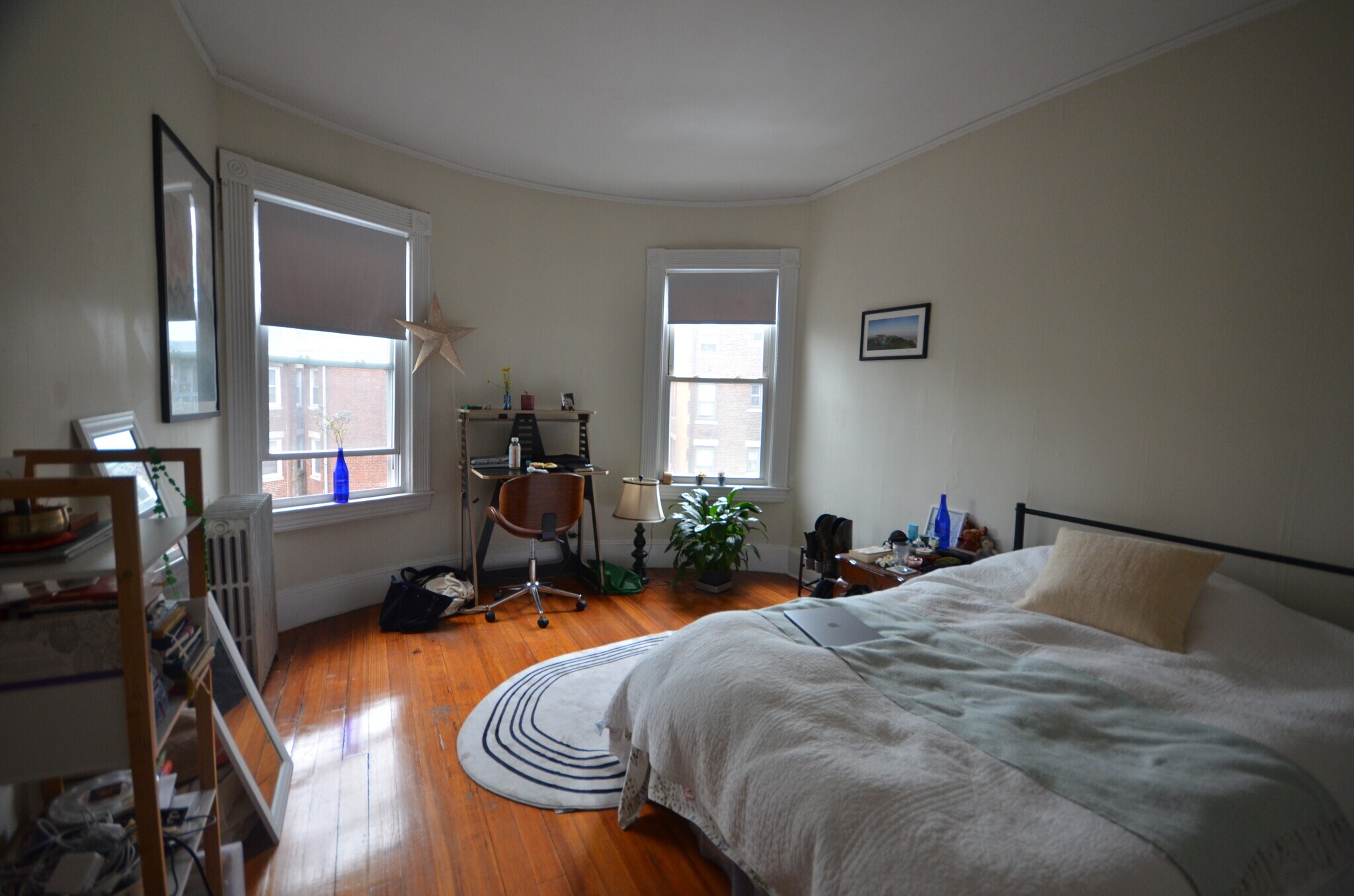 Building Photo - 1566 Beacon St
