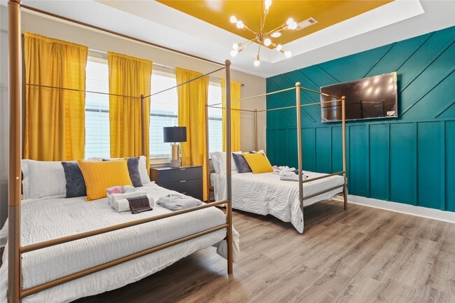 Building Photo - 2105 Hadley St