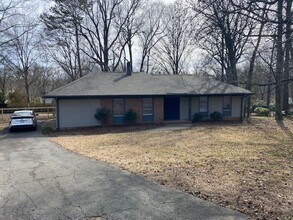 Building Photo - Rama Rd area -Updated 3 bed,2 bath ranch fence in cul-de-sac