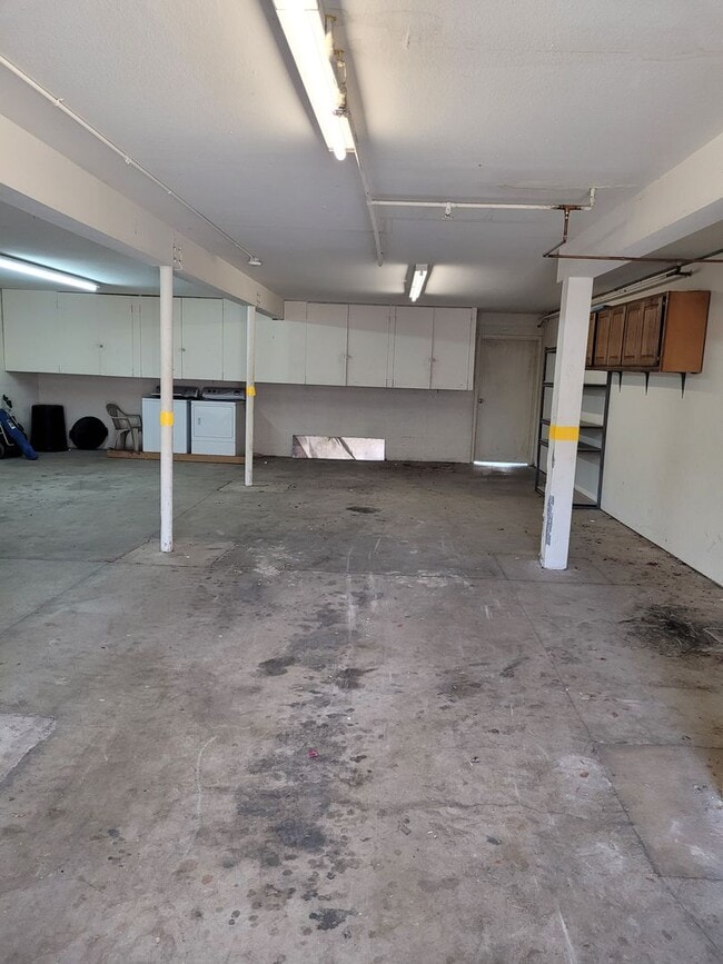 Building Photo - Affordable 2bed/2 bath Condo is Beautiful ...